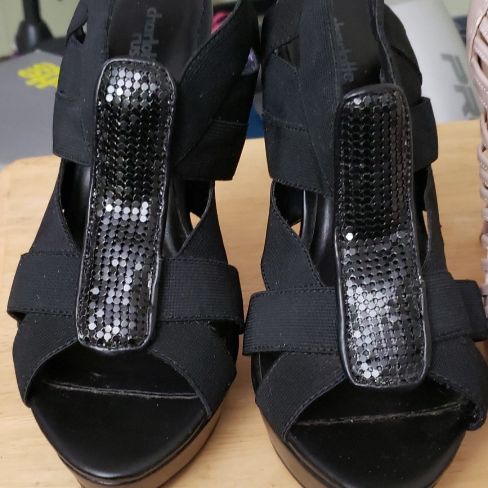 Bundle 2 pair of heels